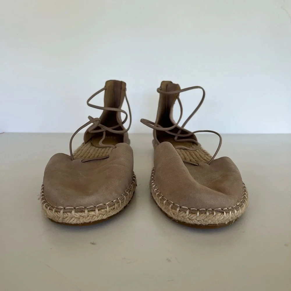 Eileen Fisher Flat Elastic Zip Back Espadrille Sandals in Tan Nubuck, size 10